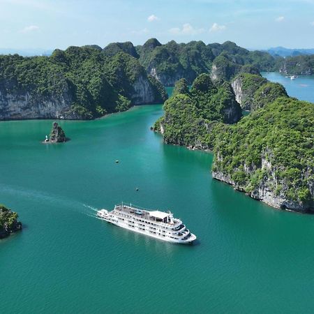 Hotel Paradise Grand Cruise - Lan Ha Bay Ha Long Esterno foto