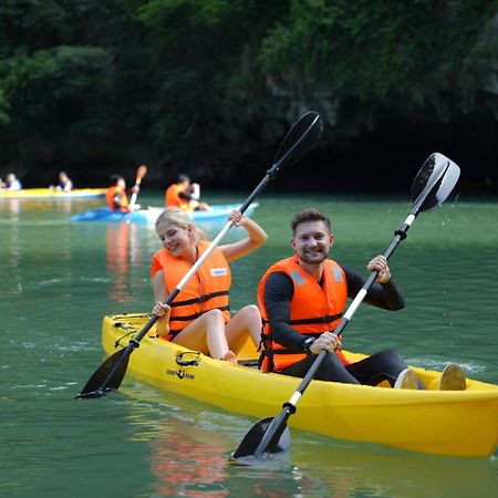 Hotel Paradise Grand Cruise - Lan Ha Bay Ha Long Esterno foto