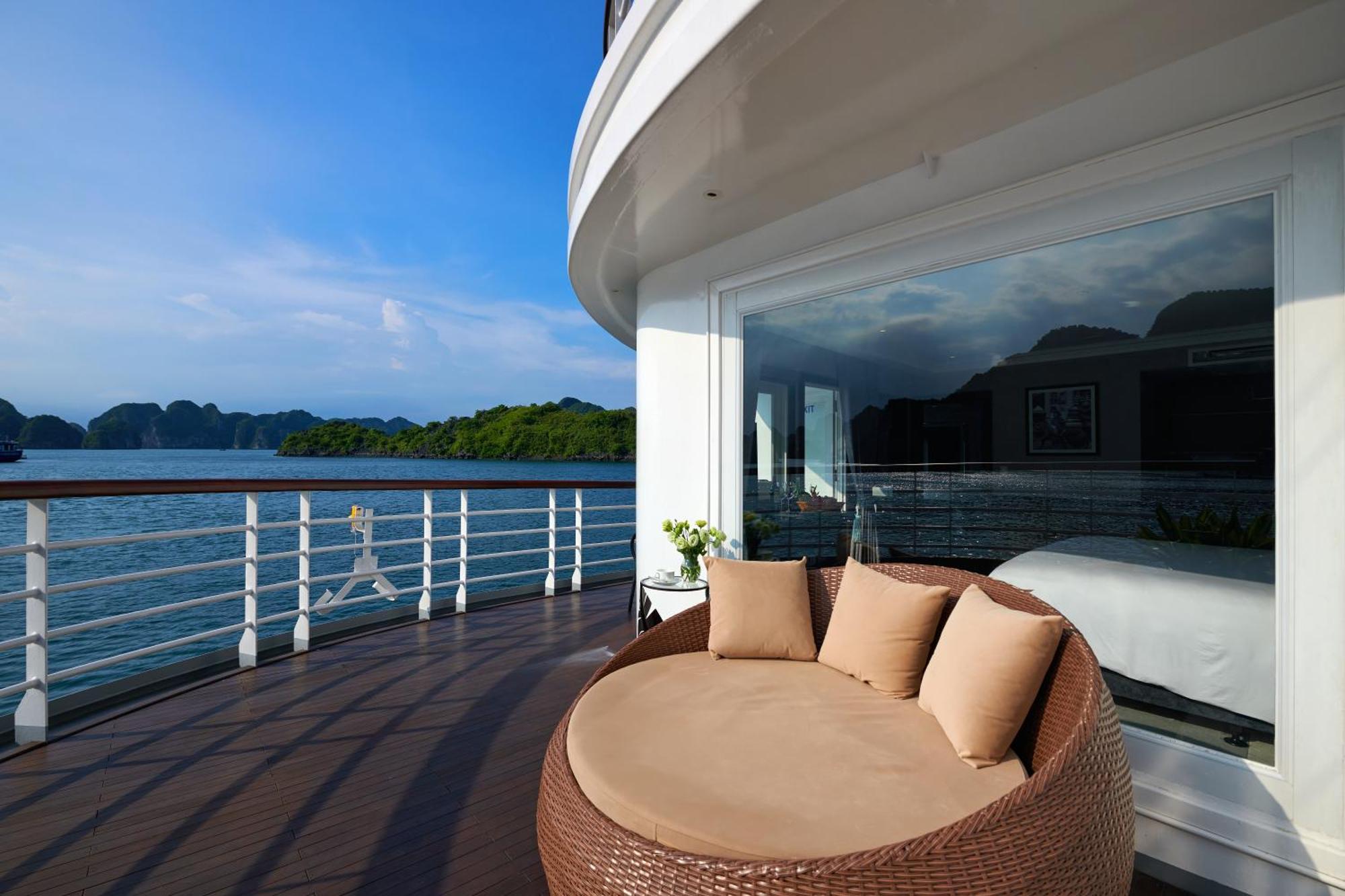 Hotel Paradise Grand Cruise - Lan Ha Bay Ha Long Esterno foto