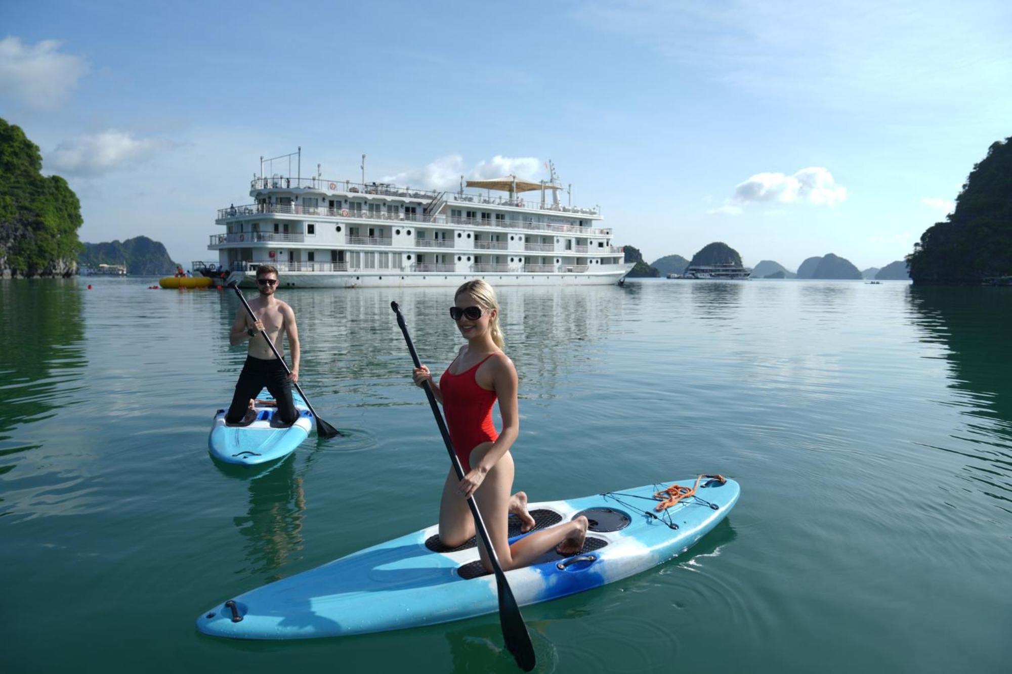 Hotel Paradise Grand Cruise - Lan Ha Bay Ha Long Esterno foto