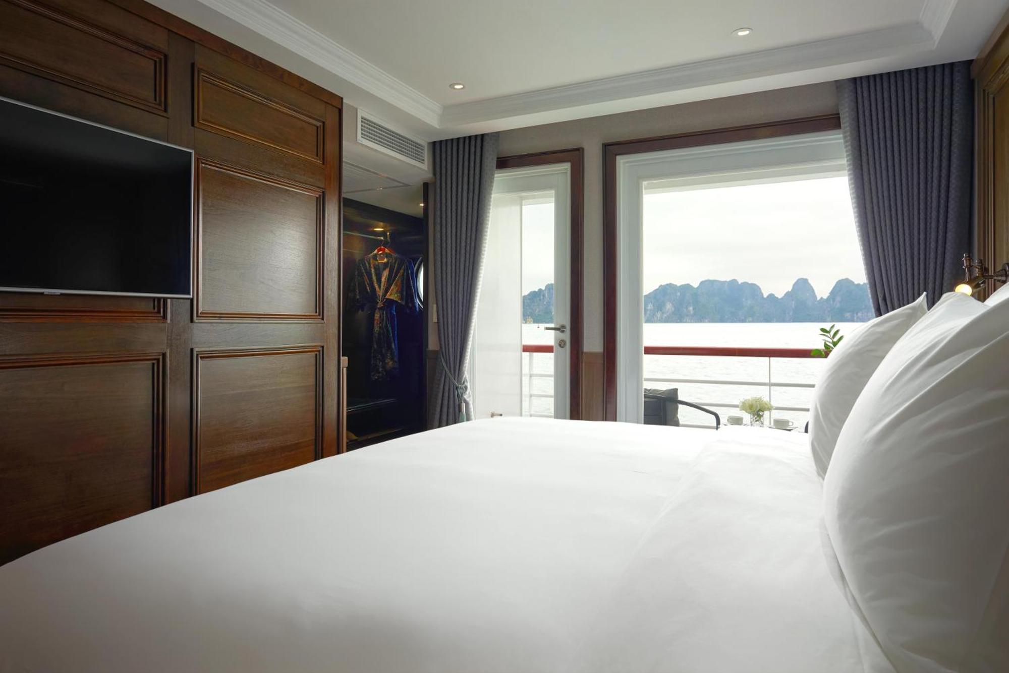 Hotel Paradise Grand Cruise - Lan Ha Bay Ha Long Esterno foto